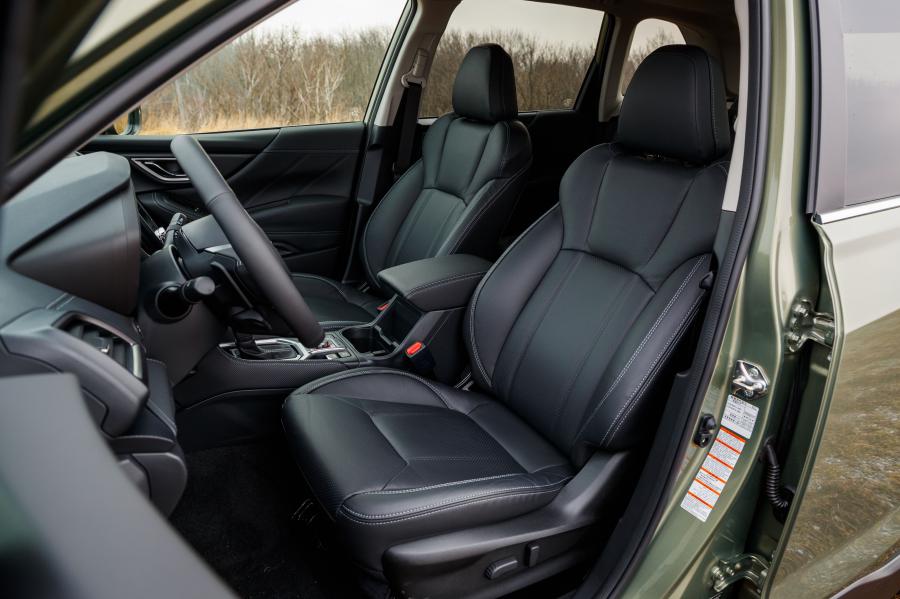 Интерьер Subaru Forester e-Boxer 2019 года  (WW) (фото 7 из 69)